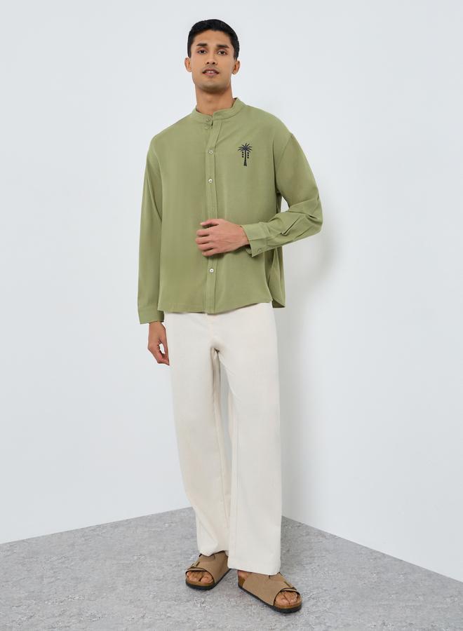 Styli Men Olive Linen Mandarin Collar Shirt - Image 2